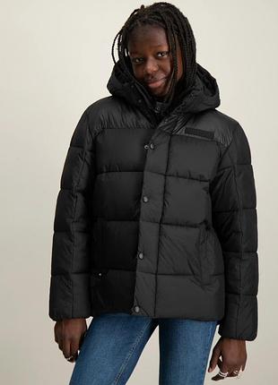 Крутезна зимова куртка пуфер tommy hilfiger p.152