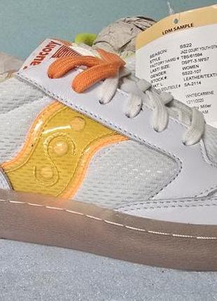 Женские кроссовки saucony jazz court оригинал 38 р. sample