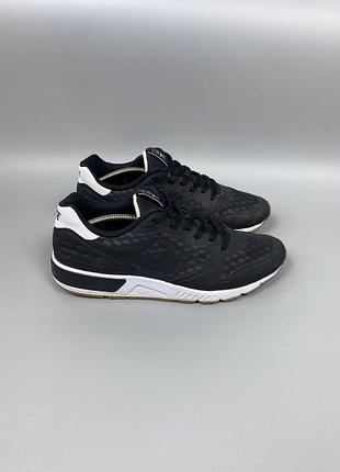 Чоловічі кросівки nike nightgazer lw se в гарному стані, оригінал 44/28 см