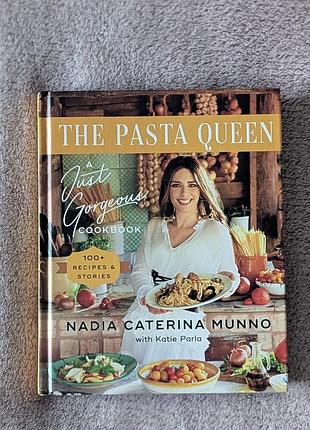 Кулинарная книга "the pasta queen. a just gorgeous cookbook" с оригинальными итальянскими рецептами