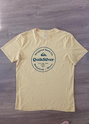 Брендова футболка quiksilver.
