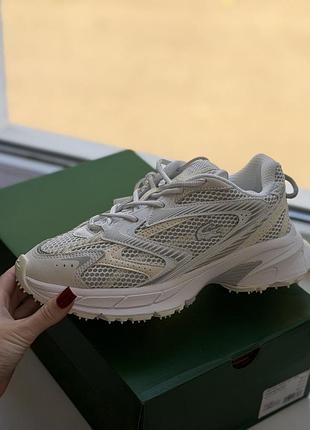 Кросівки жіночі lacoste l003 neo shot біло-бежеве поєднання
