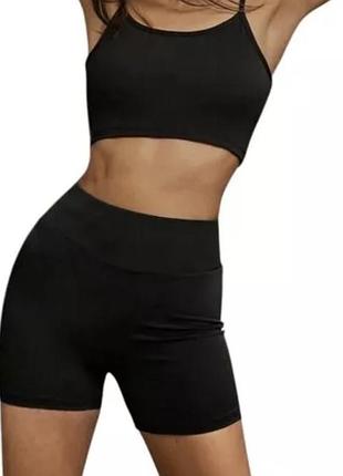 Спортивний костюм жіночий chicorée чорний безшовний (топ + шорти), розмір xs/s