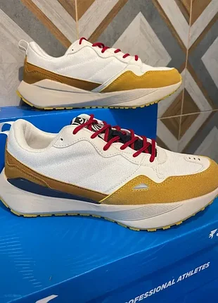 Стильні чоловічі кросівки joma 43,44 розмір