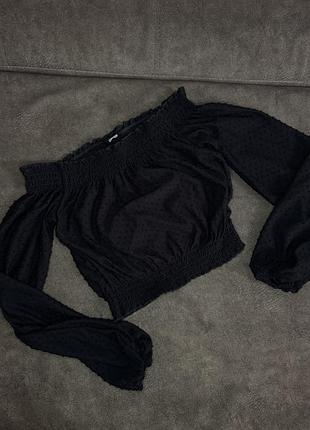 Жіноча блузка h&m чорна з відкритими плечима