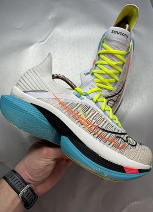 Кроссовки saucony endorphin elite 2 white/mutant