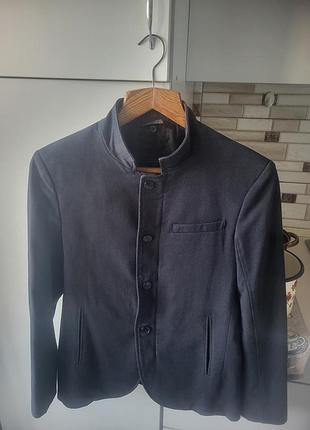 Чоловічий піджак zara man чорний, розмір m, комір-стійка