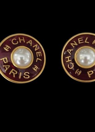 Кліпси бренду  chanel