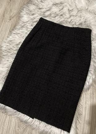 Чорна класична та вдова спідниця zara s