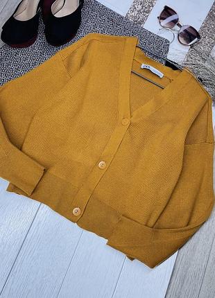 Осінній джемпер zara m oversize в’язаний джемпер на ґудзиках жіночий джемпер зара з вирізом
