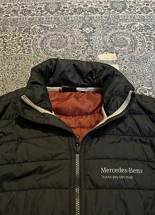 Стьобана куртка mercedes 2