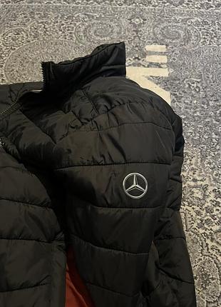 Стьобана куртка mercedes 9