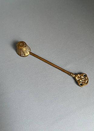Вінтажний латунний гасник для свічок