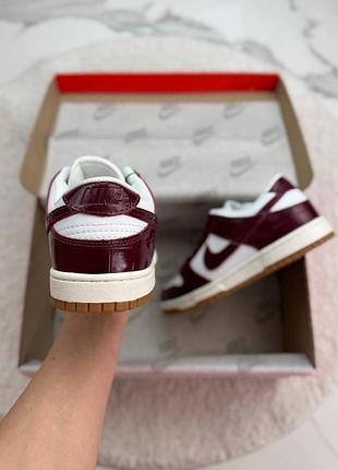 Sb dunk low burgundy croc 9