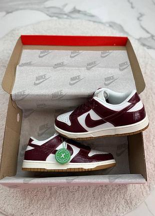 Sb dunk low burgundy croc 8