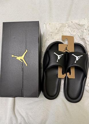 Продам чоловічі шльопанці тапочки jordan