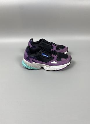 Жіночі кросівки  adidas falcon w  в гарному стані, оригінал 35/23 см