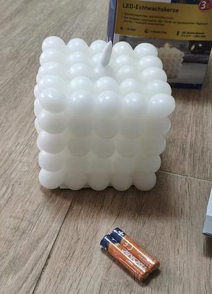 Світлодіодна led-свічка з натурального воску livarno home "bubble" (10х10х12 см)