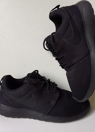 Кроссовки nike 36.5 размер