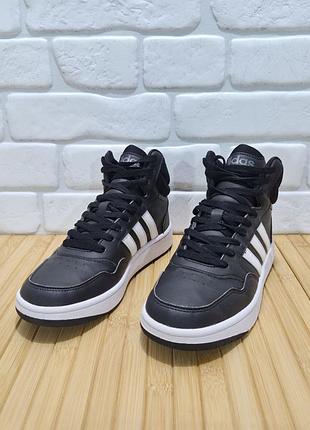 Кроссовки adidas 3
