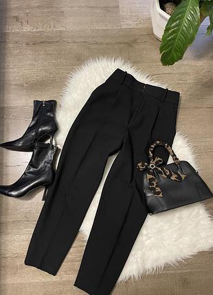 Жіночі брюки zara чорні базові