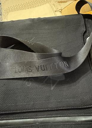 Сумка чоловіча під louis vuitton через плече, чорна 4