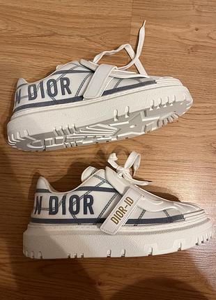 Кросівки жіночі christian dior білі