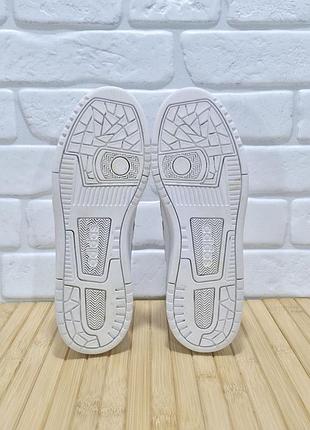 Кроссовки adidas 8