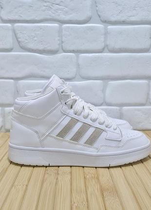 Кроссовки adidas 2