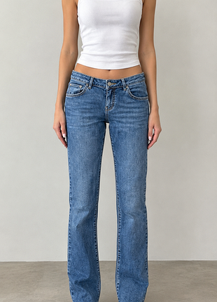 Sweet years jeans джинсы женские прямые в отличном состоянии
sweet years jeans джинси жіночі прямі в чудовому стані