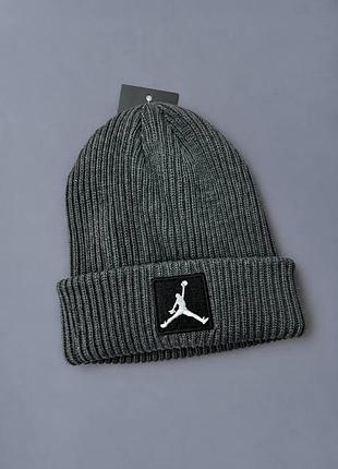 Шапка jordan 3
