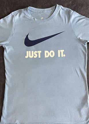 Футболка для хлопчика/дівчинки nike блакитна 147-158 см