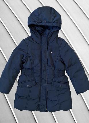 Дитяча куртка tommy hilfiger 104 110 темно-синя зимова куртка для дівчинки з капюшоном куртка на резинці в поясі верхній одяг дитячий