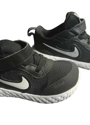 Дитячі демісезонні кросівки для хлопчика nike revolution 26 розмір