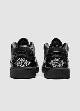 Nike air jordan 1 retro low lacquered black 4