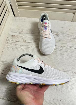 Кросівки nike revolution 6