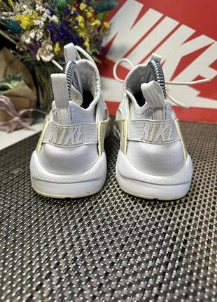 Оригінальні кросівки nike 5