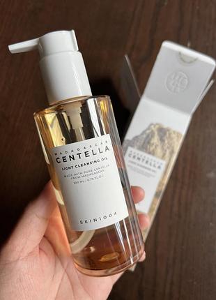 Гідрофільна олія skin1004 madagascar centella light cleansing oil 200 мл