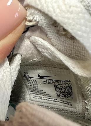 Оригінальні кросівки nike 4