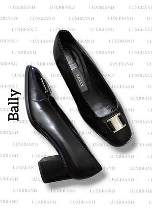 Туфлі лофери на стійких підборах bally