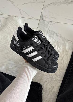 Жіночі кросівки adidas superstar black snowflakes🖤