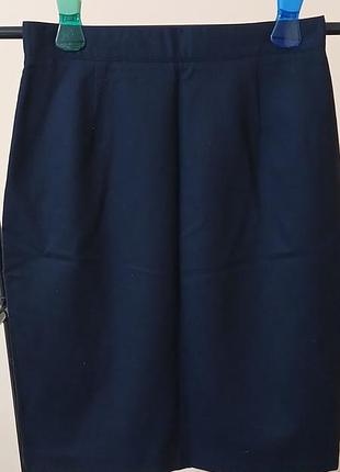 Спідниця карандаш, 100%шерсті, бренду benetton, розмір s.