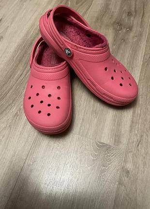 Crocs j6  утеплені крокси шльопанці сабо 38-39 розмір
