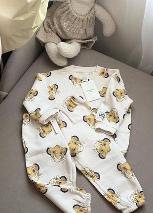 Красивий костюм на флісі на хлопчика h&m