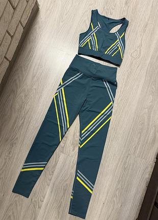 Женский спортивный комплект workout