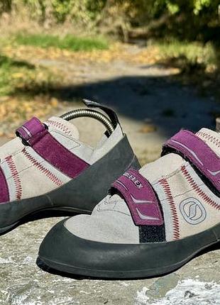 Женские скальники scarpa reflex wmn