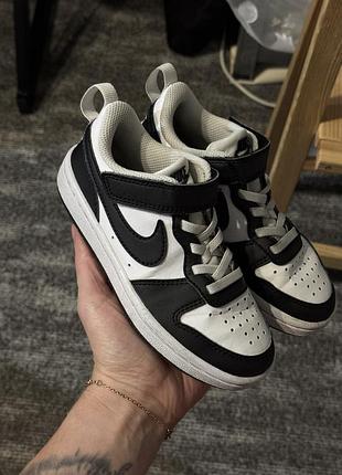 Кросівки nike court 27р
