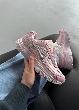 Nike initiator pink/white 4
