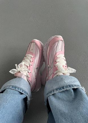 Nike initiator pink/white 9