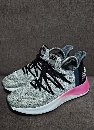 Женские кроссовки new balance cypher run v2